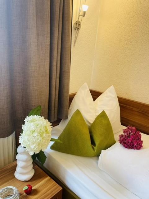 Hotel Burgwirt Deggendorf Buitenkant foto