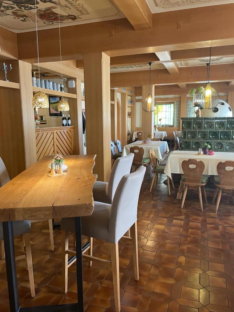 Hotel Burgwirt Deggendorf Buitenkant foto