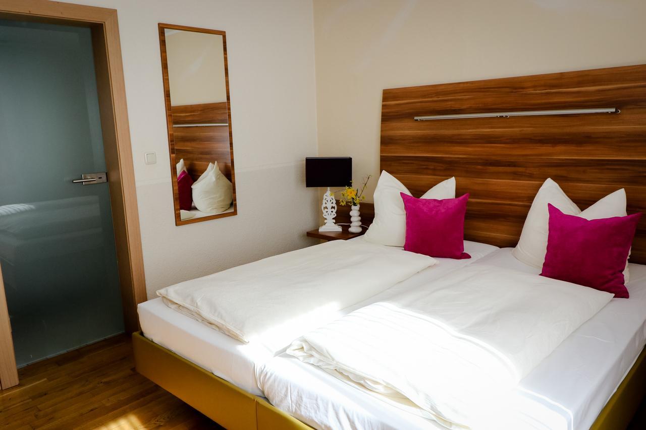 Hotel Burgwirt Deggendorf Buitenkant foto