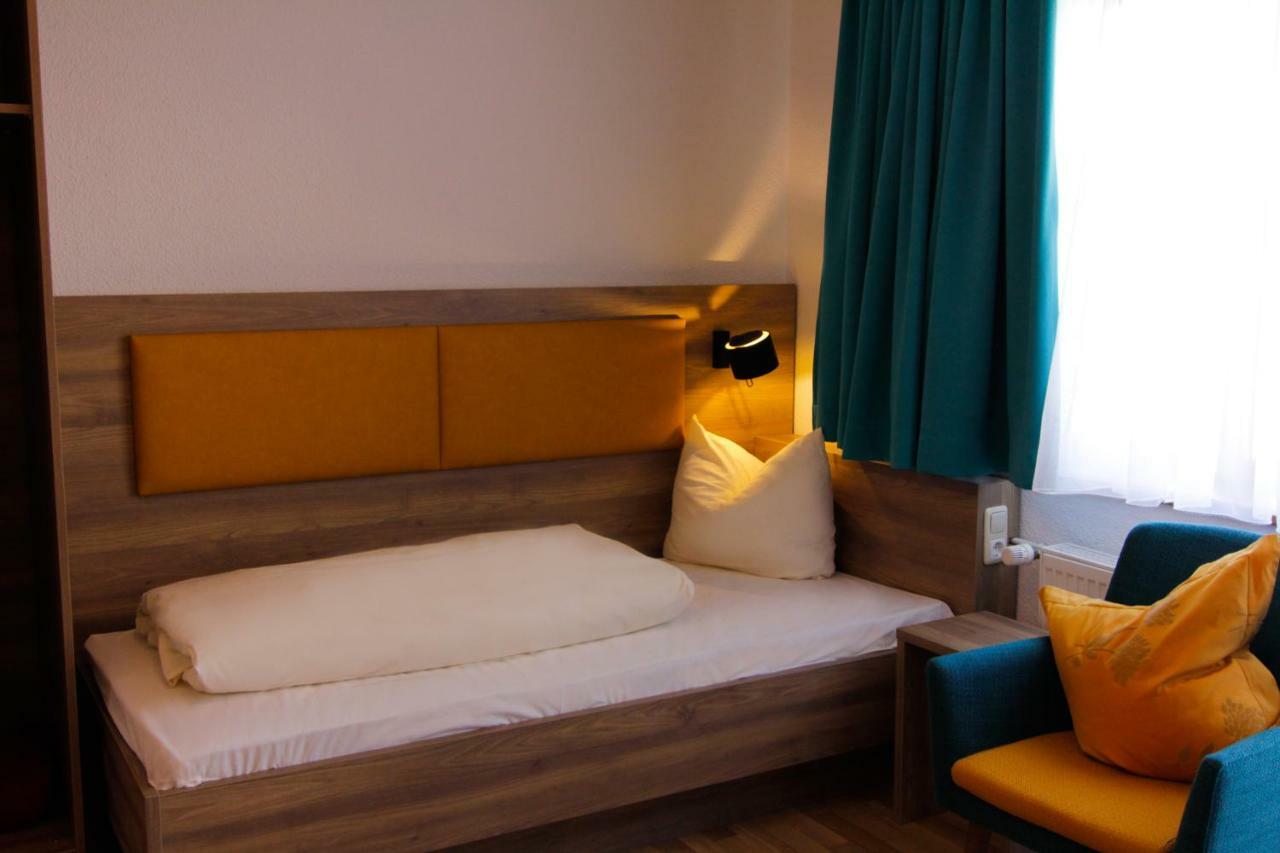 Hotel Burgwirt Deggendorf Buitenkant foto