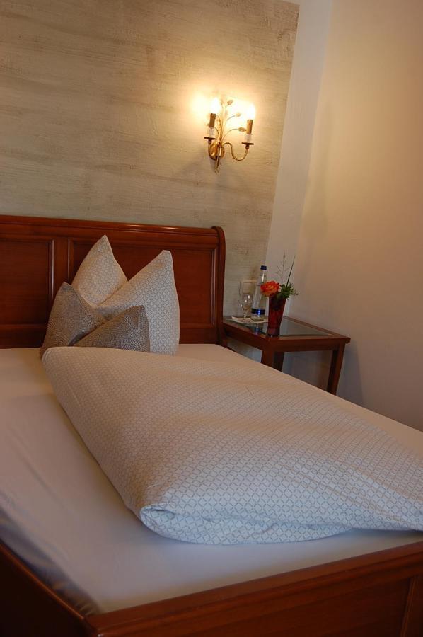 Hotel Burgwirt Deggendorf Buitenkant foto